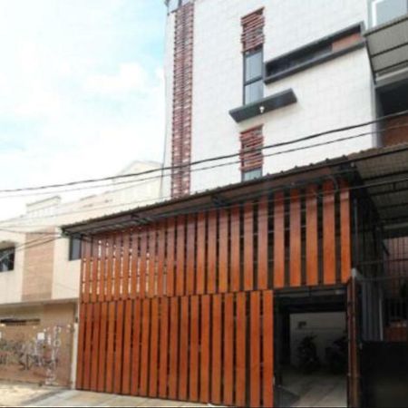 Kamar Keluarga Duri Kosambi Hotel Giacarta Esterno foto